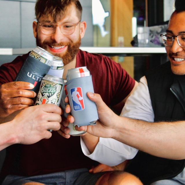 We love a good ole’ Michelob ULTRA cheers! 

These limited edition 16oz cans are still available to order! Ask your sales rep ASAP to get them before we run out! 

Looking forward to next season!

#Partnership #Collaboration #MichelobULTRA #LimitedEdition