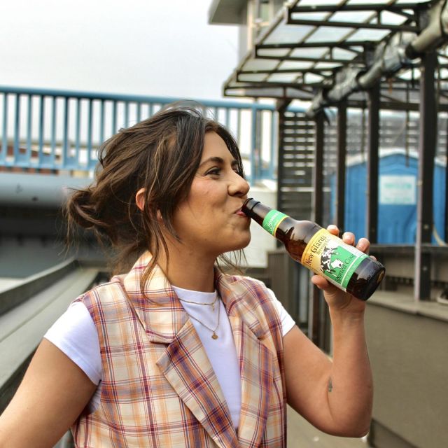 Today’s Beer on a Patio: Spotted Cow @NewGlarusBrewing 

Looking forward to warm days ahead & more photoshoots on more patios!

#SpottedCow #OnlyInWisconsin #PatioBrews #NewGlarus #EmployeeOwned