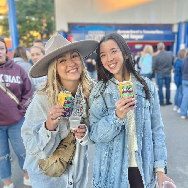 Last night was beautiful at the Bud Pavilion’s Wednesday Night Live!

Great music. Great Crowd. Great Beer. Great Cocktails. 

The crowd got to sample: 
- NUTRL Pineapple 
- Cutwater Margarita 
- Bud Light Seltzer Mango 
- Hazy Beer Hug 
- Golden Road Mango Cart 
- Kona Big Wave 
- Mango Cart + Big Wave = Beach Bum 

Can’t wait for next summer season of Wednesday nights at the Bud Pavilion!

#BudPavilion #WednesdayNightLive #LiveMusic #Sampling #Beer #CraftBeer #BeachBum